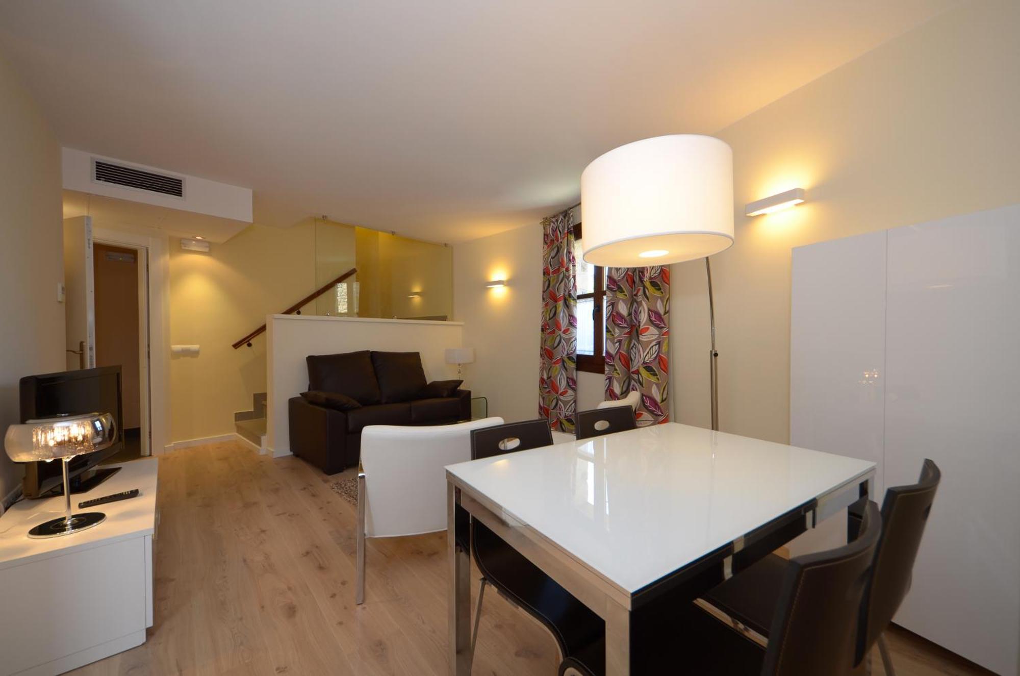 Apartamentos El Palacete De Aínsa Eksteriør billede