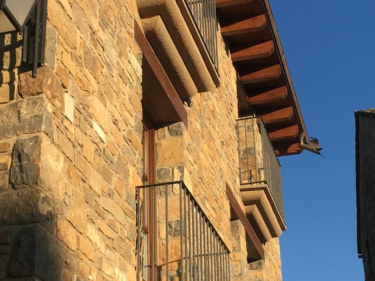 Apartamentos El Palacete De Aínsa Eksteriør billede